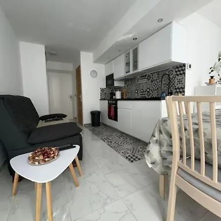 شقة 2 Pieces Centre-ville رامبوييه